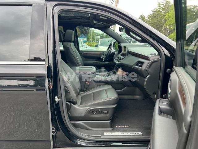 Photo 10 of 2021 CHEVROLET TAHOE K1500 HIGH COUNTRY (VIN 1GNSKTKLXMR122501)