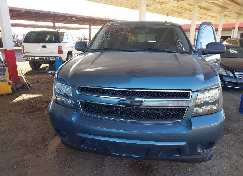 Photo 12 of 2010 Chevrolet Tahoe LS (VIN 1GNUCAE02AR266079)