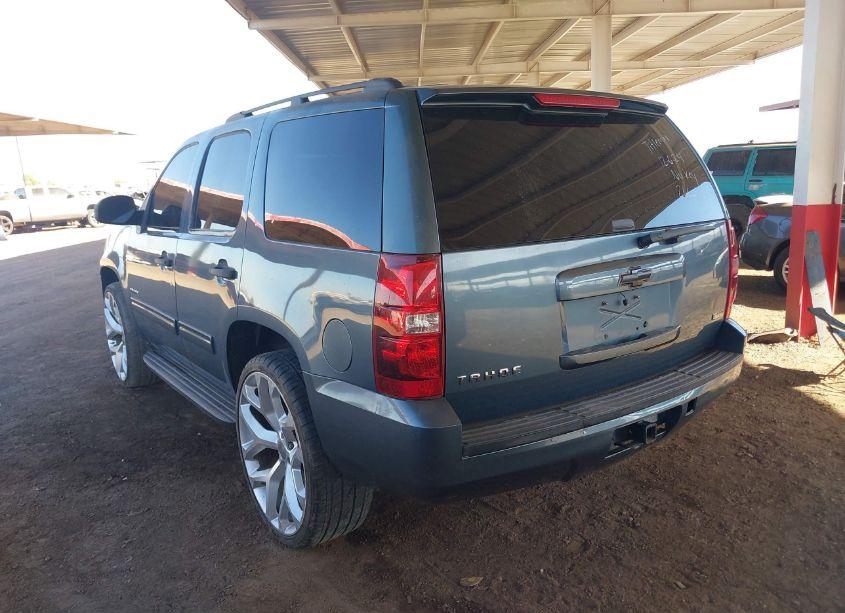 Photo 3 of 2010 Chevrolet Tahoe LS (VIN 1GNUCAE02AR266079)