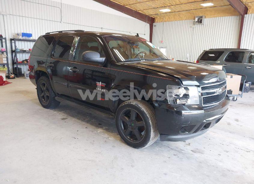 2010 Chevrolet Tahoe LS (VIN 1GNUCAE02AR277955) main photo