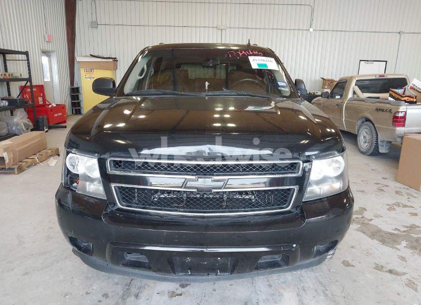 Photo 12 of 2010 Chevrolet Tahoe LS (VIN 1GNUCAE02AR277955)