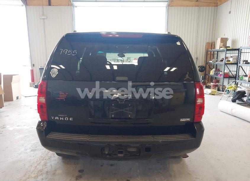 Photo 16 of 2010 Chevrolet Tahoe LS (VIN 1GNUCAE02AR277955)