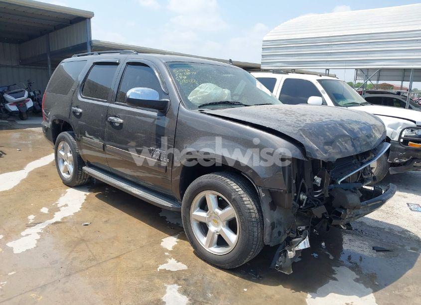 2010 Chevrolet Tahoe LS (VIN 1GNUCAE02AR290222) main photo