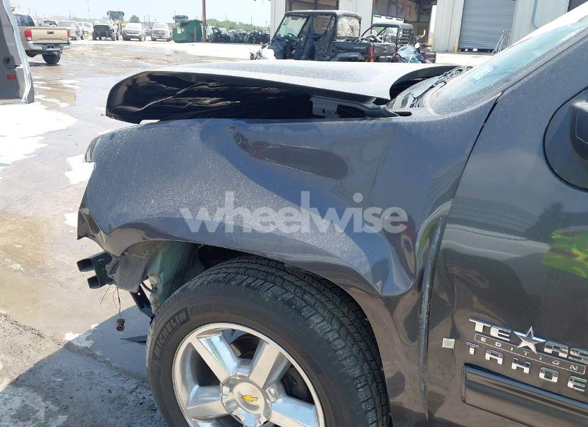 Photo 6 of 2010 Chevrolet Tahoe LS (VIN 1GNUCAE02AR290222)