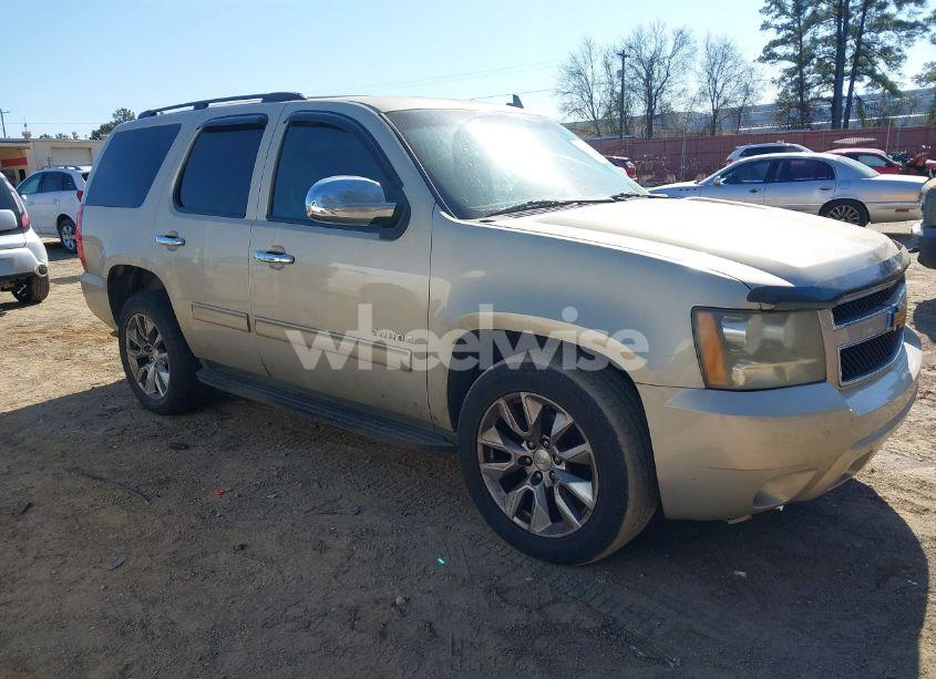 2010 Chevrolet Tahoe LS (VIN 1GNUCAE03AR179713) main photo