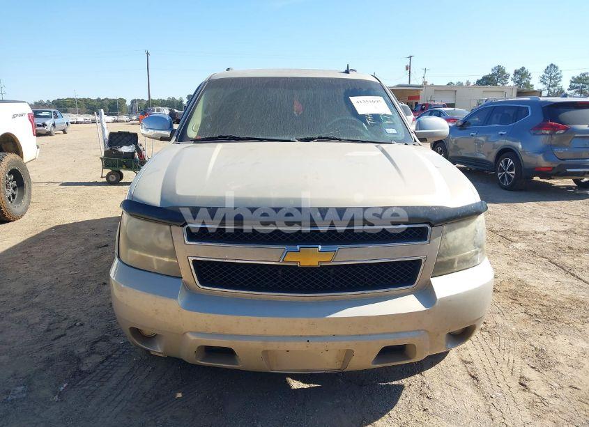 Photo 12 of 2010 Chevrolet Tahoe LS (VIN 1GNUCAE03AR179713)
