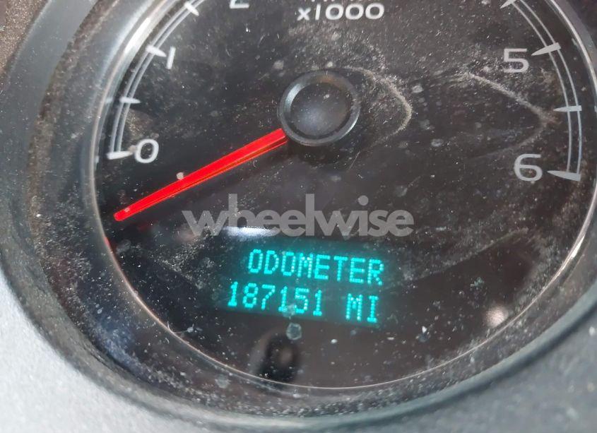 Photo 7 of 2010 Chevrolet Tahoe LS (VIN 1GNUCAE03AR179713)