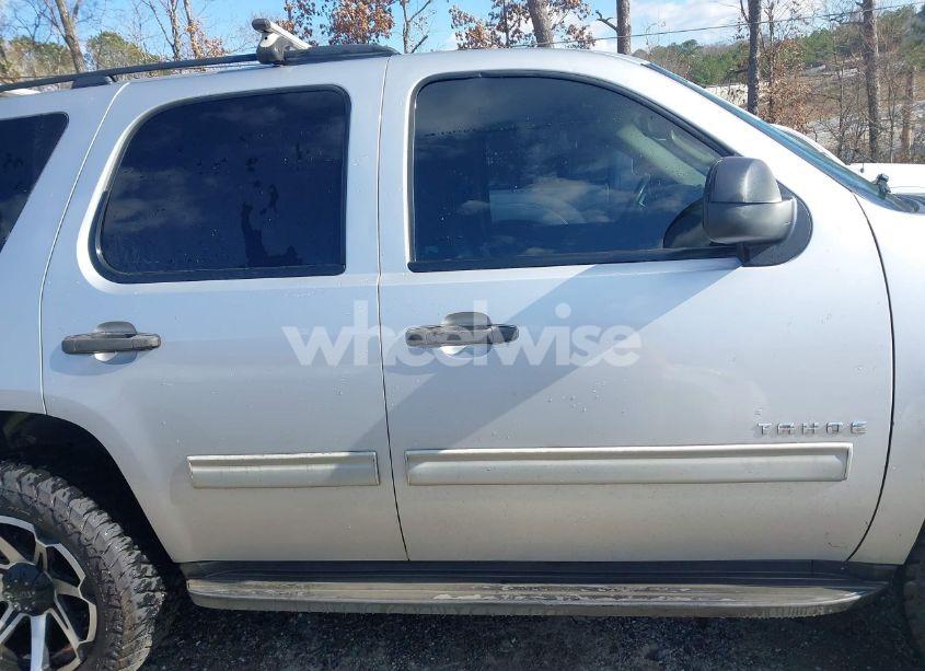 Photo 14 of 2010 Chevrolet Tahoe LS (VIN 1GNUCAE09AR114252)