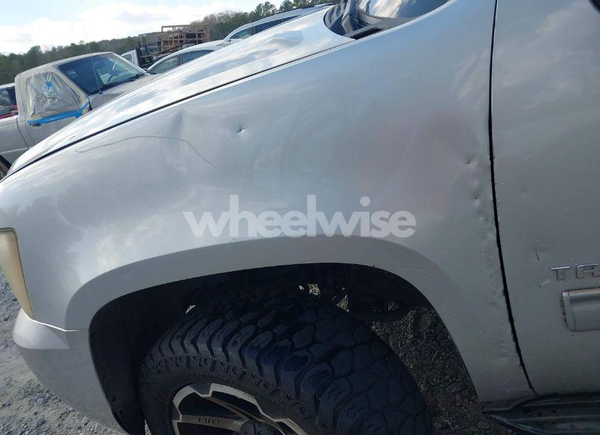 Photo 22 of 2010 Chevrolet Tahoe LS (VIN 1GNUCAE09AR114252)