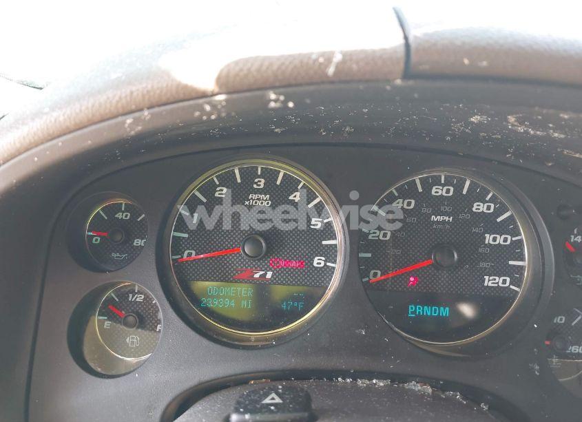 Photo 7 of 2010 Chevrolet Tahoe LT (VIN 1GNUCBE02AR283082)