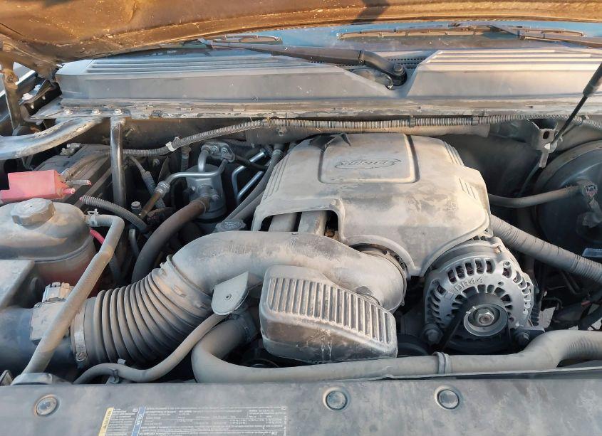 Photo 10 of 2010 Chevrolet Tahoe LT (VIN 1GNUCBE02AR285348)