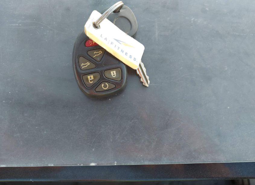 Photo 11 of 2010 Chevrolet Tahoe LT (VIN 1GNUCBE02AR285348)