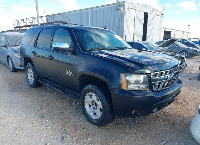 2010 Chevrolet Tahoe LT (VIN 1GNUCBE03AR290154) main photo