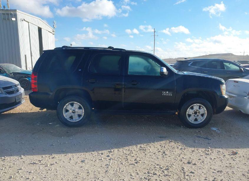 Photo 13 of 2010 Chevrolet Tahoe LT (VIN 1GNUCBE03AR290154)