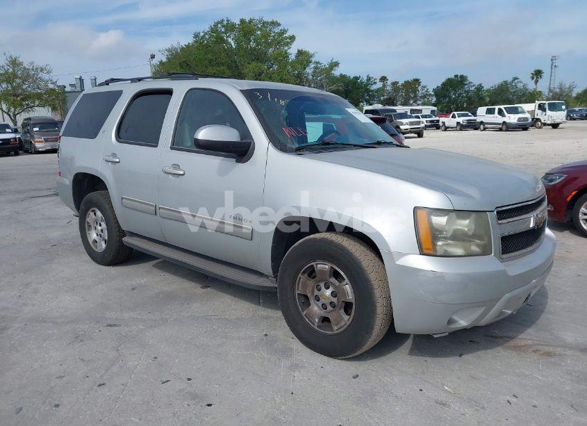 2010 Chevrolet Tahoe LT (VIN 1GNUCBE04AR279051) main photo