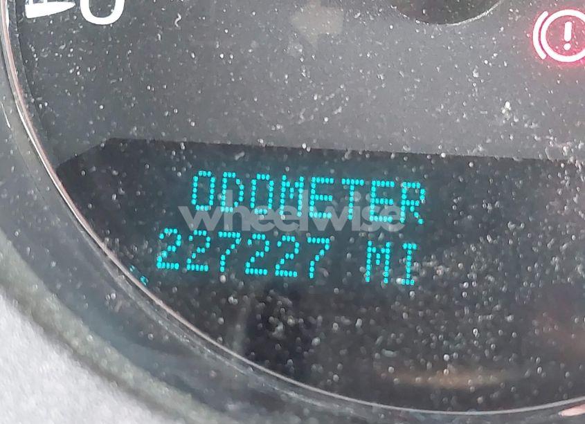 Photo 15 of 2010 Chevrolet Tahoe LT (VIN 1GNUCBE04AR279051)