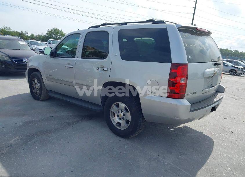 Photo 3 of 2010 Chevrolet Tahoe LT (VIN 1GNUCBE04AR279051)