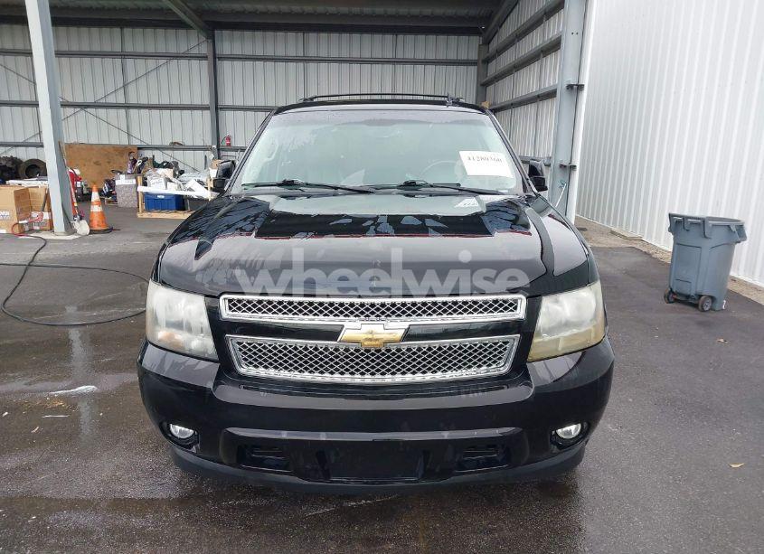 Photo 12 of 2010 Chevrolet Tahoe LT (VIN 1GNUCBE05AR114061)