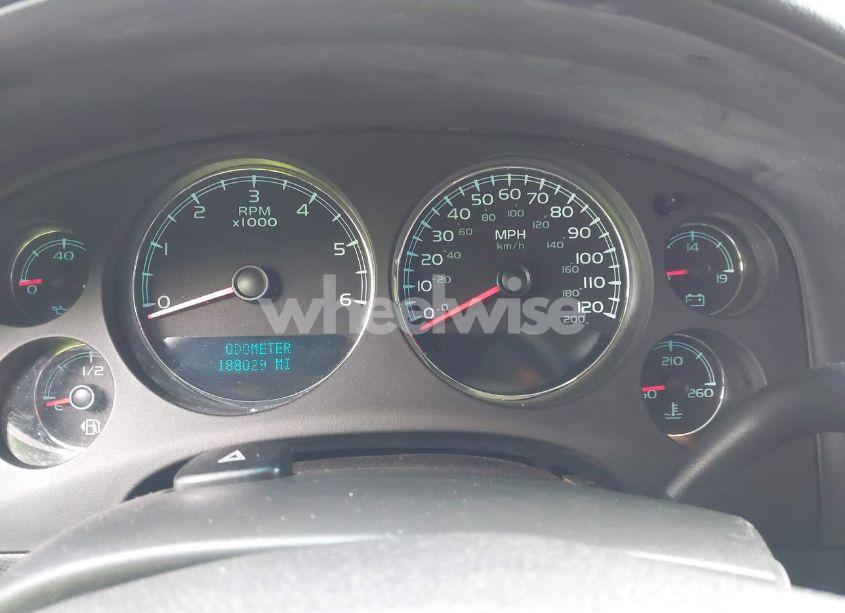 Photo 7 of 2010 Chevrolet Tahoe LT (VIN 1GNUCBE05AR114061)