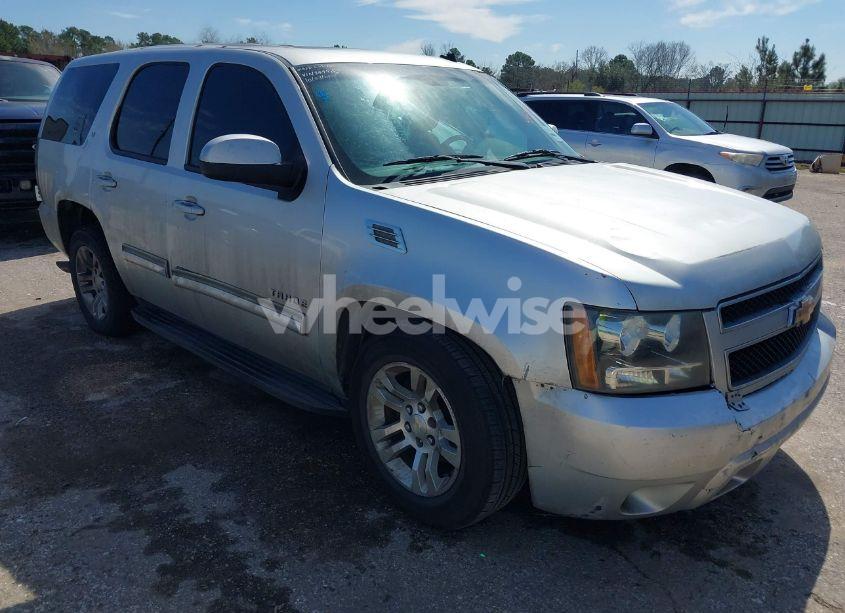 2010 Chevrolet Tahoe LT (VIN 1GNUCBE06AR172499) main photo