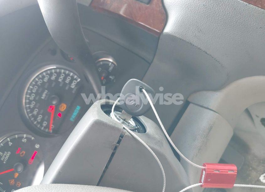 Photo 11 of 2010 Chevrolet Tahoe LT (VIN 1GNUCBE06AR172499)