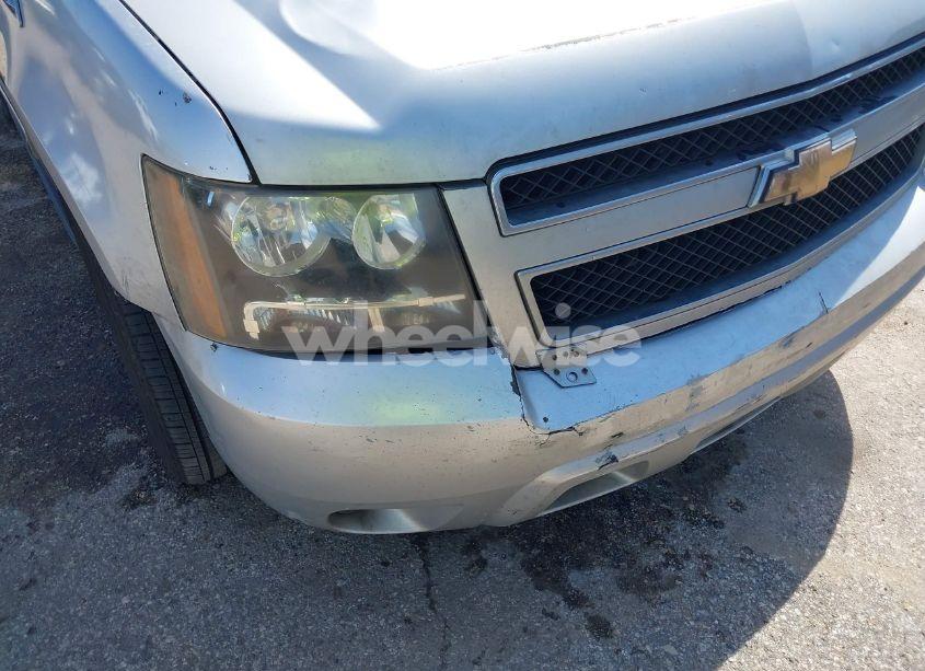 Photo 19 of 2010 Chevrolet Tahoe LT (VIN 1GNUCBE06AR172499)