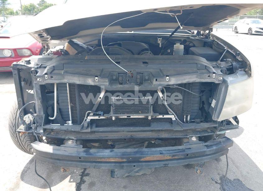 Photo 10 of 2010 Chevrolet Tahoe LT (VIN 1GNUCBE09AR216446)