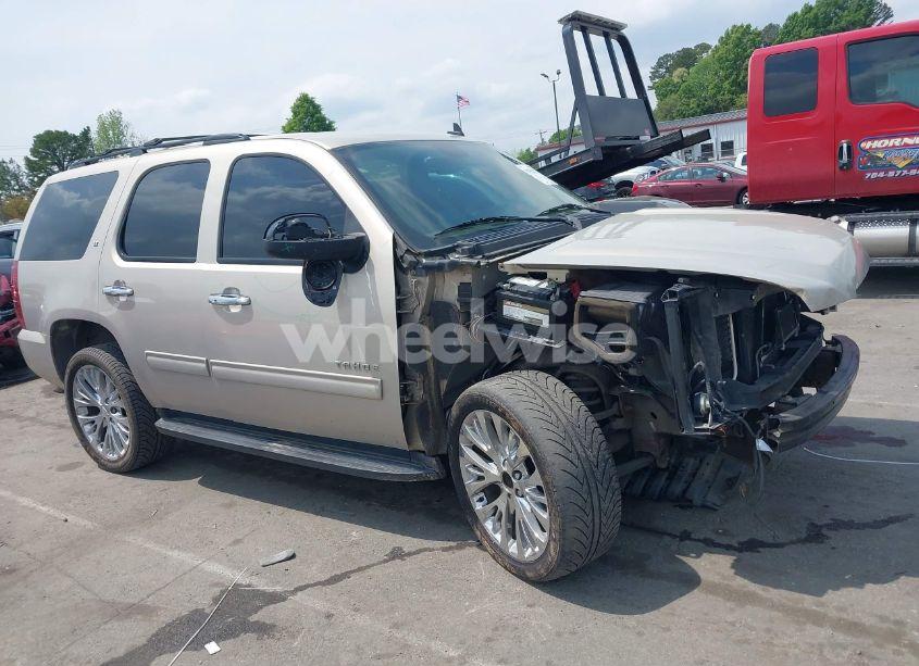 Photo 14 of 2010 Chevrolet Tahoe LT (VIN 1GNUCBE09AR216446)