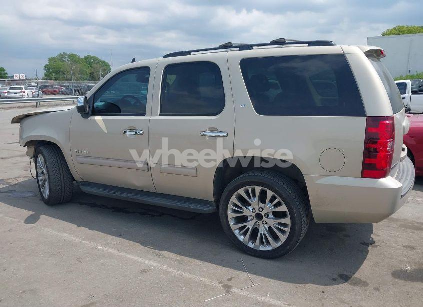 Photo 15 of 2010 Chevrolet Tahoe LT (VIN 1GNUCBE09AR216446)