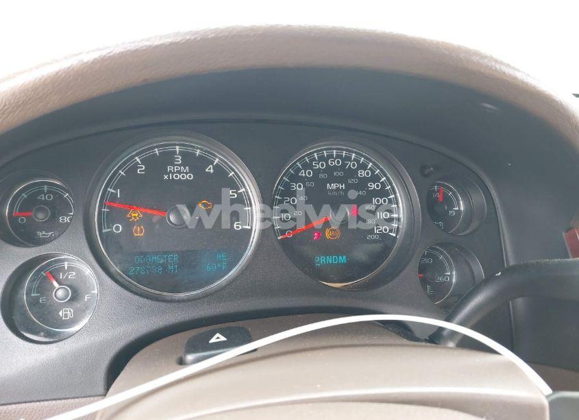 Photo 7 of 2010 Chevrolet Tahoe LT (VIN 1GNUCBE09AR216446)