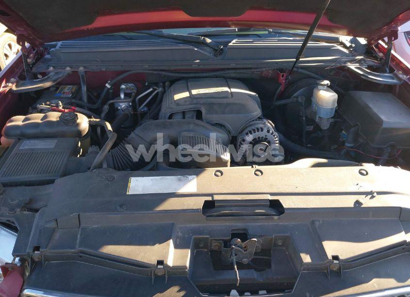 Photo 10 of 2010 Chevrolet Tahoe LTZ (VIN 1GNUCCE03AR183627)