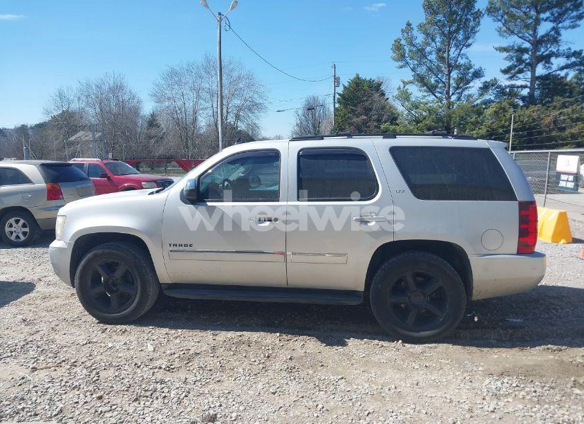 Photo 14 of 2010 Chevrolet Tahoe LTZ (VIN 1GNUCCE05AR176503)