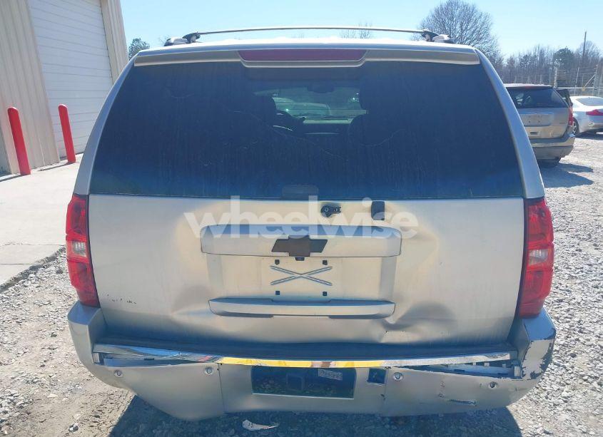 Photo 16 of 2010 Chevrolet Tahoe LTZ (VIN 1GNUCCE05AR176503)
