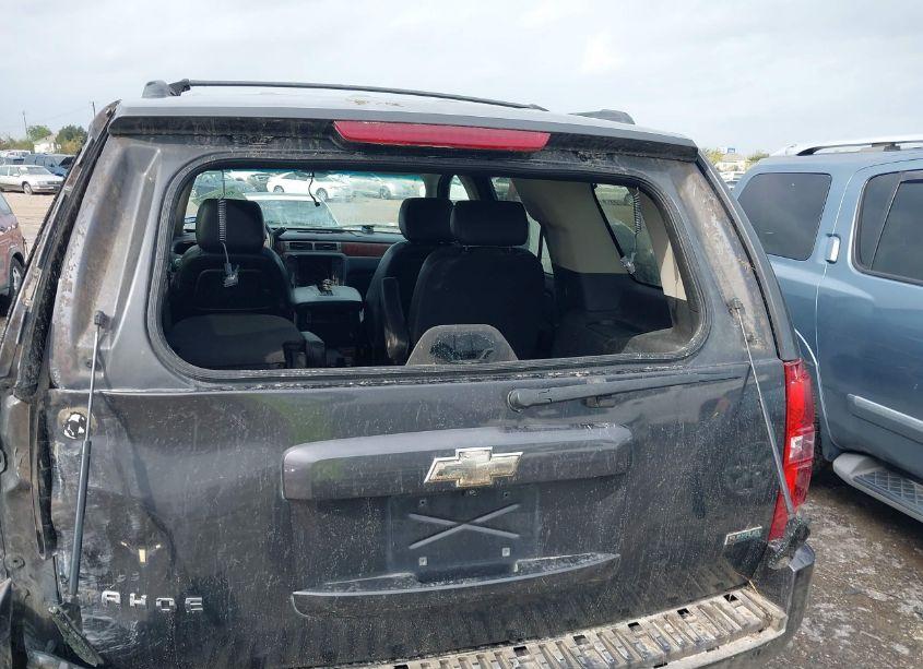 Photo 6 of 2010 Chevrolet Tahoe LTZ (VIN 1GNUCCE08AR164913)