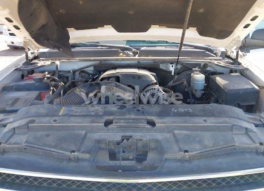 Photo 10 of 2010 Chevrolet Suburban 1500 COMMERCIAL FLEET (VIN 1GNUCHE01AR224737)