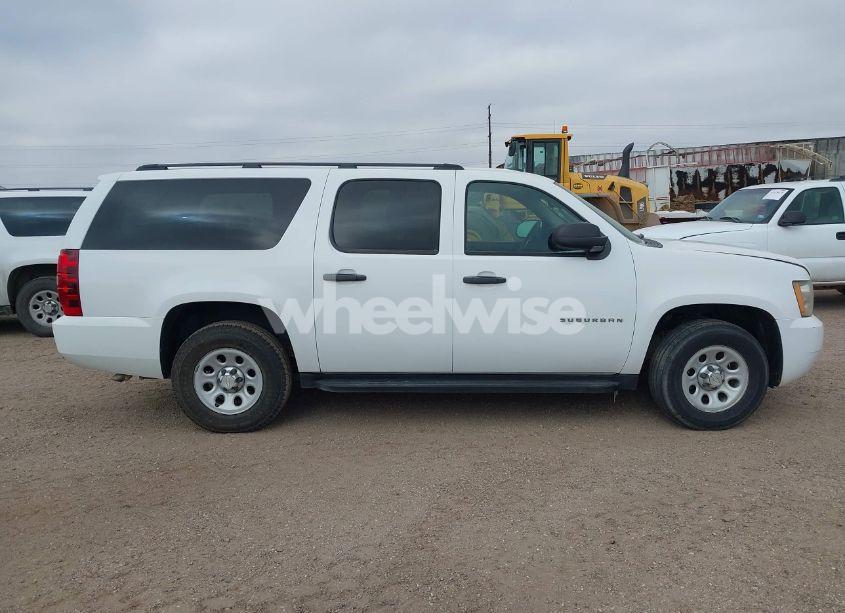 Photo 13 of 2010 Chevrolet Suburban 1500 COMMERCIAL FLEET (VIN 1GNUCHE01AR224737)