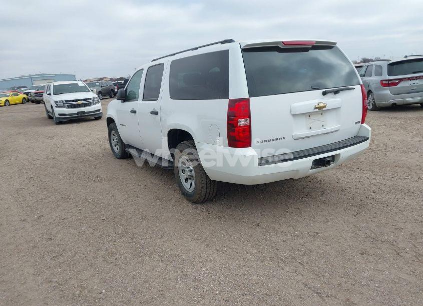Photo 3 of 2010 Chevrolet Suburban 1500 COMMERCIAL FLEET (VIN 1GNUCHE01AR224737)