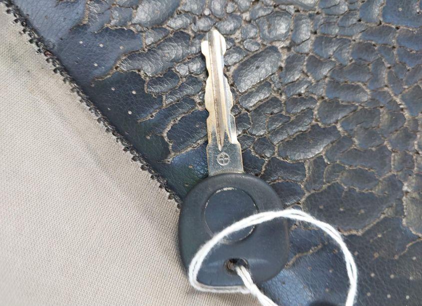 Photo 11 of 2010 Chevrolet Suburban 1500 LS (VIN 1GNUCHE07AR165189)