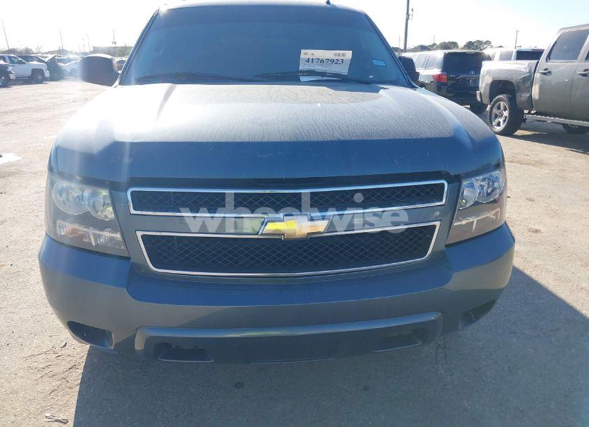 Photo 12 of 2010 Chevrolet Suburban 1500 LS (VIN 1GNUCHE09AR167462)