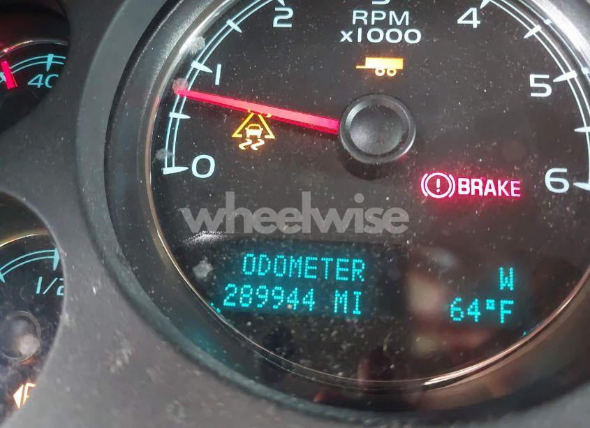 Photo 15 of 2010 Chevrolet Suburban 1500 LT1 (VIN 1GNUCJE01AR199247)