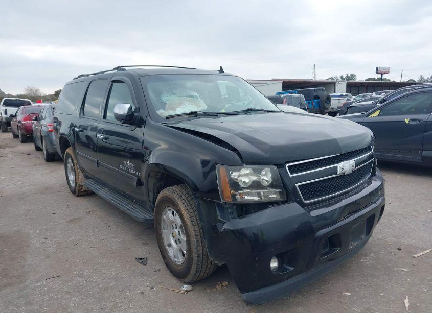 2010 Chevrolet Suburban 1500 LT1 (VIN 1GNUCJE01AR225099) main photo