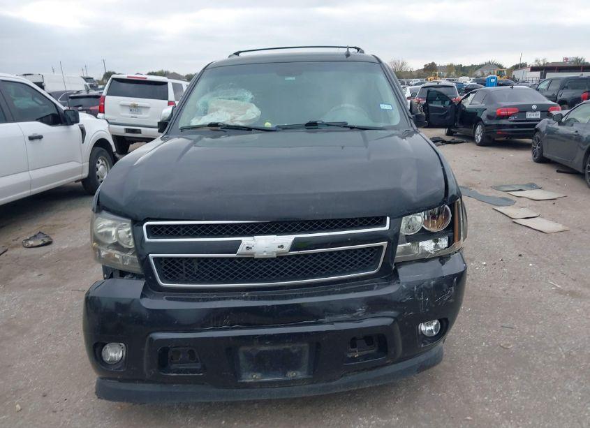 Photo 12 of 2010 Chevrolet Suburban 1500 LT1 (VIN 1GNUCJE01AR225099)