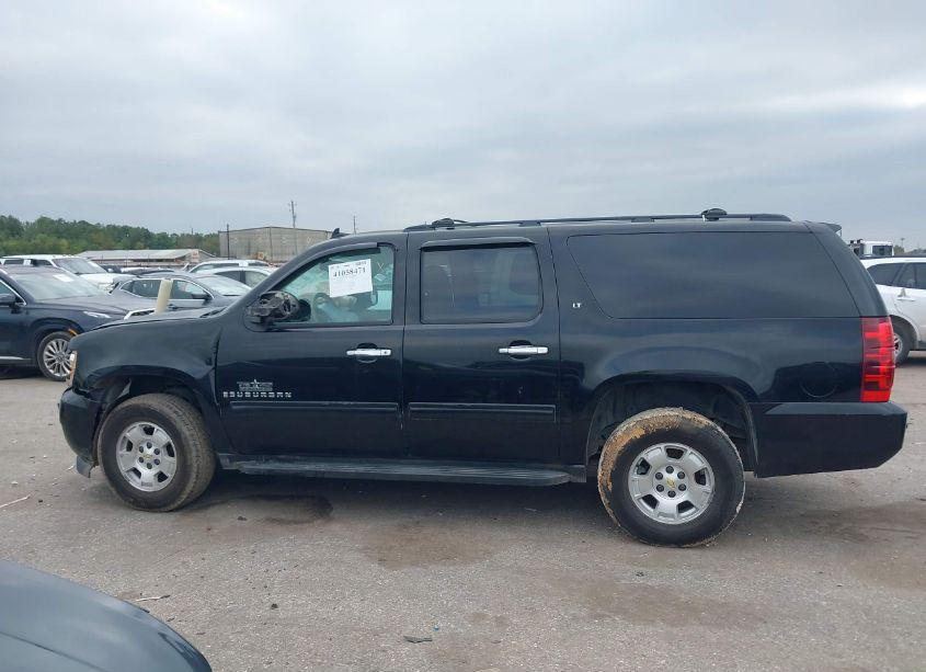 Photo 14 of 2010 Chevrolet Suburban 1500 LT1 (VIN 1GNUCJE01AR225099)