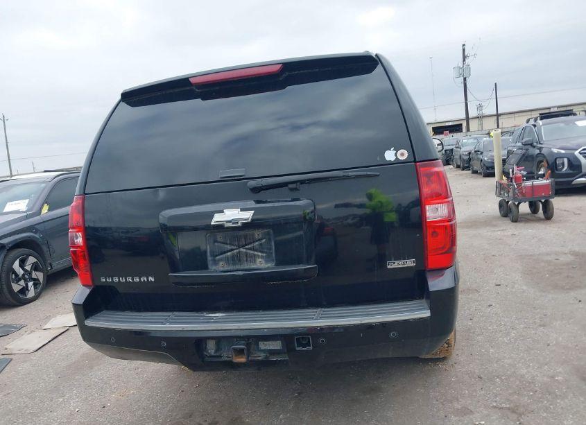Photo 16 of 2010 Chevrolet Suburban 1500 LT1 (VIN 1GNUCJE01AR225099)