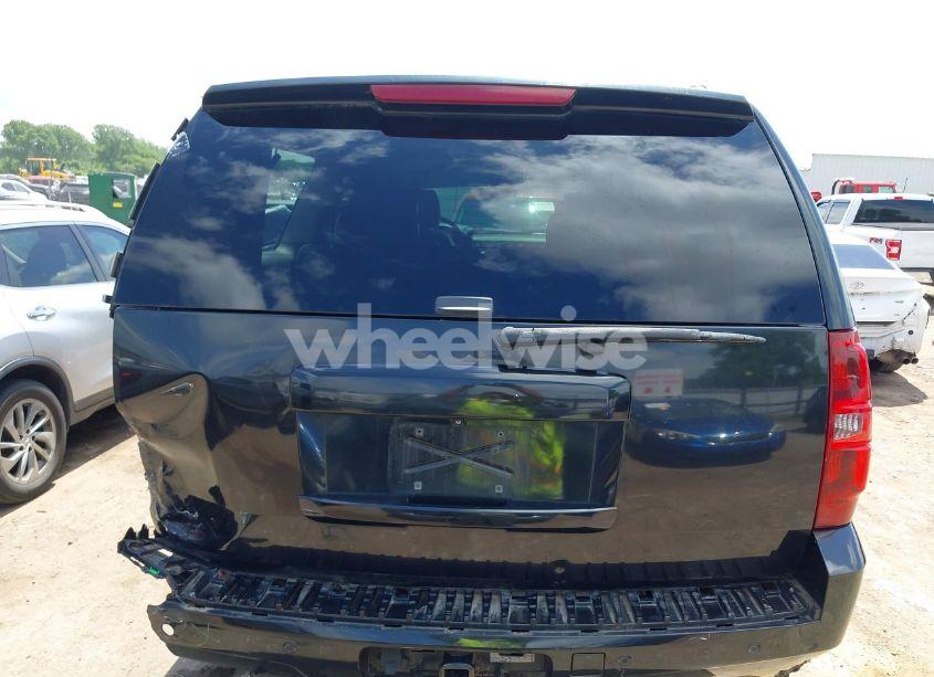 Photo 17 of 2010 Chevrolet Suburban 1500 LT1 (VIN 1GNUCJE08AR133987)