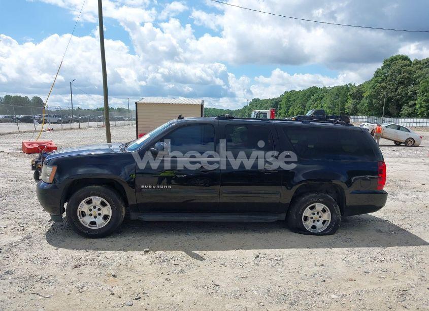 Photo 14 of 2010 Chevrolet Suburban 1500 LT1 (VIN 1GNUCJE08AR192831)