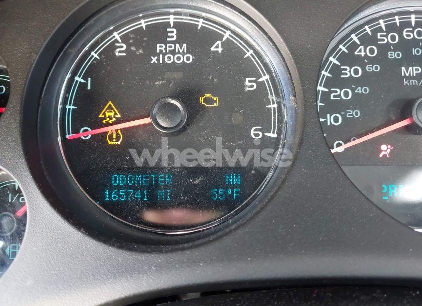 Photo 7 of 2010 Chevrolet Suburban 1500 LT1 (VIN 1GNUCJE08AR192831)