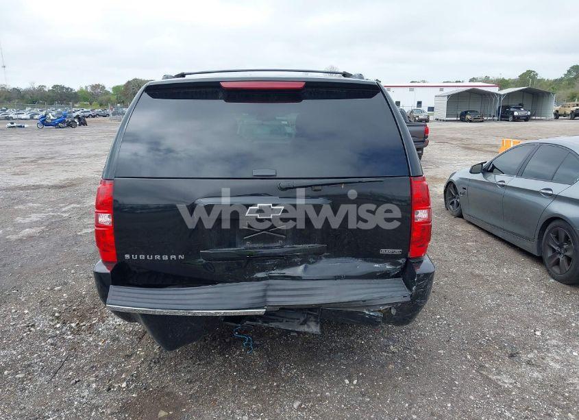 Photo 16 of 2010 Chevrolet Suburban 1500 LTZ (VIN 1GNUCKE02AR220449)