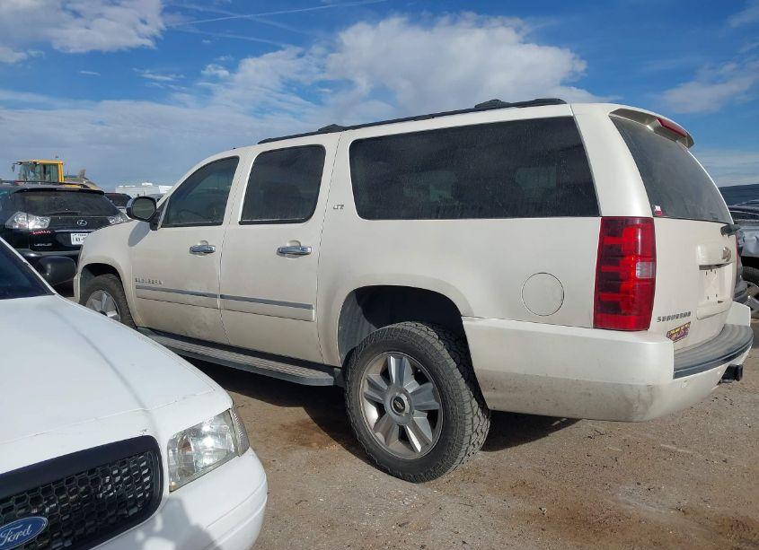 Photo 15 of 2010 Chevrolet Suburban 1500 LTZ (VIN 1GNUCKE02AR256268)