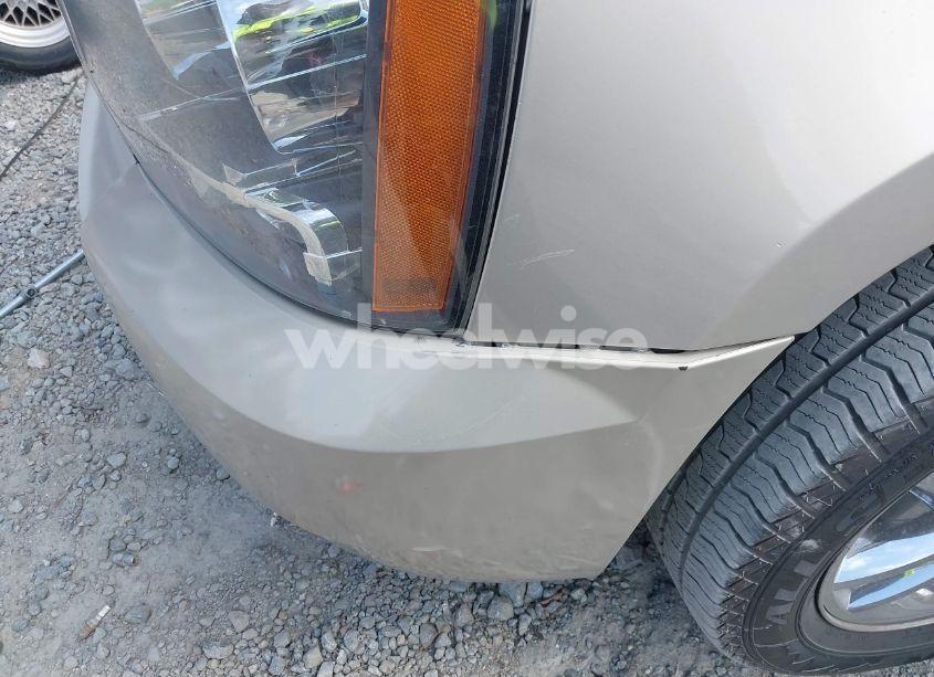 Photo 18 of 2010 Chevrolet Suburban 1500 LTZ (VIN 1GNUCKE05AR173031)